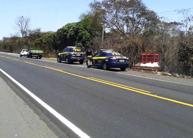 Incêndios provocam acidentes na BR-343, em Altos